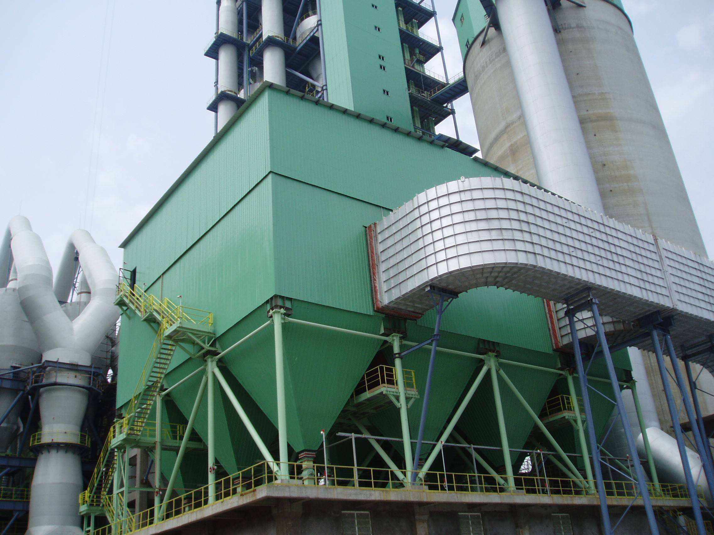 耐高温布袋除尘器