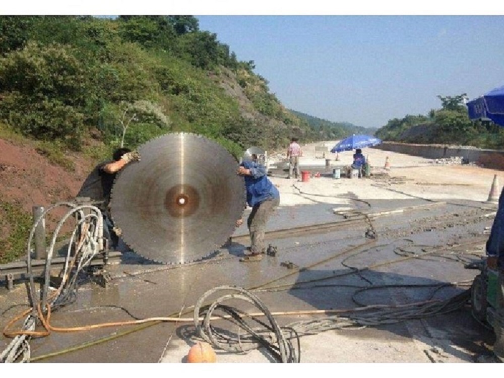 箱梁湿接缝切割分离