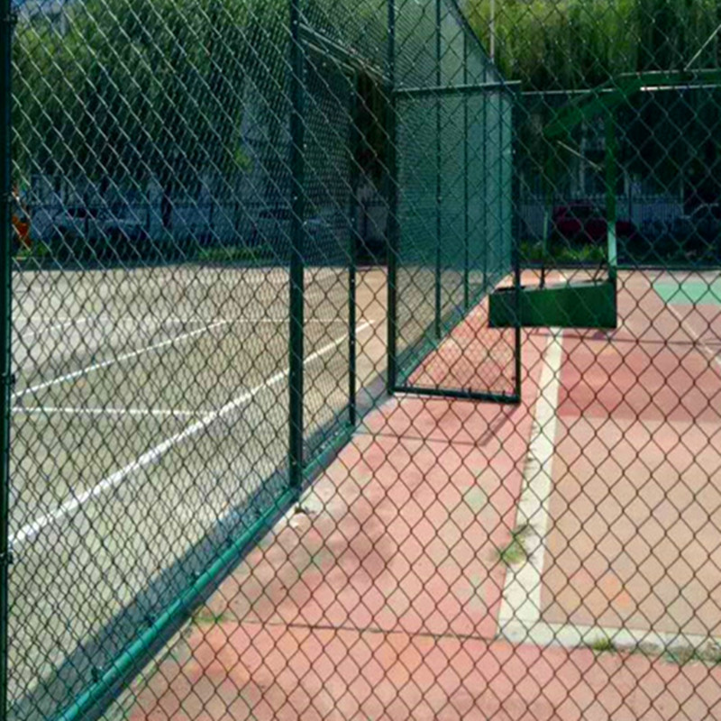 球场勾花网护栏/笼式足球场围网规格高度