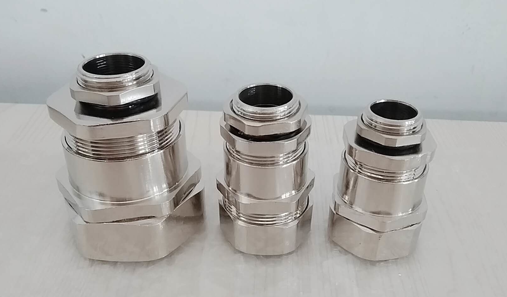 供应灵武市电子仪表用m48镀镍黄铜电缆套头25-32价格