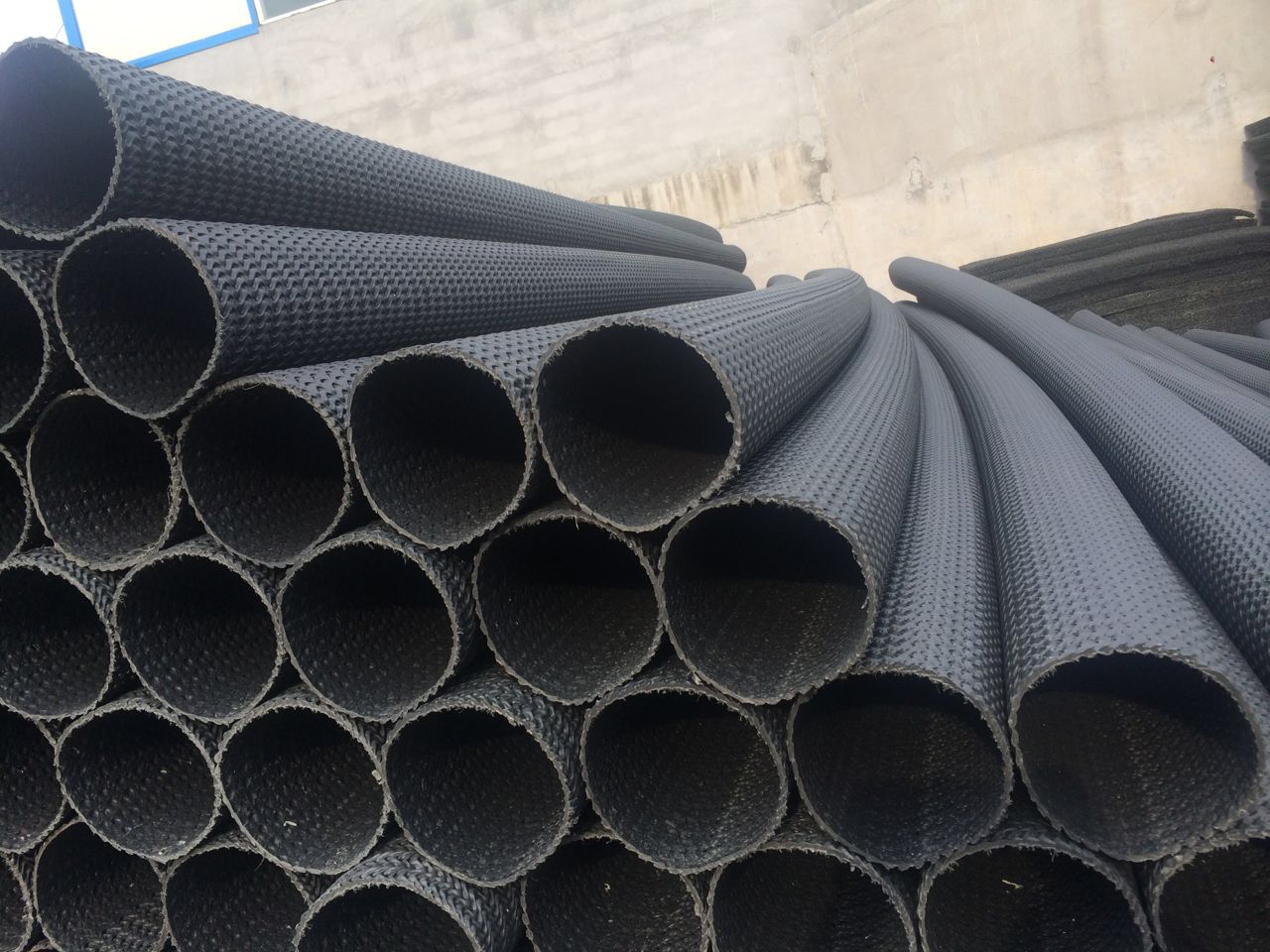 硬式透水管透水管参考价格海绵城市网状硬式透水管