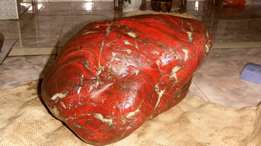 巴林鸡血石盉估价拍卖市场 行情分析