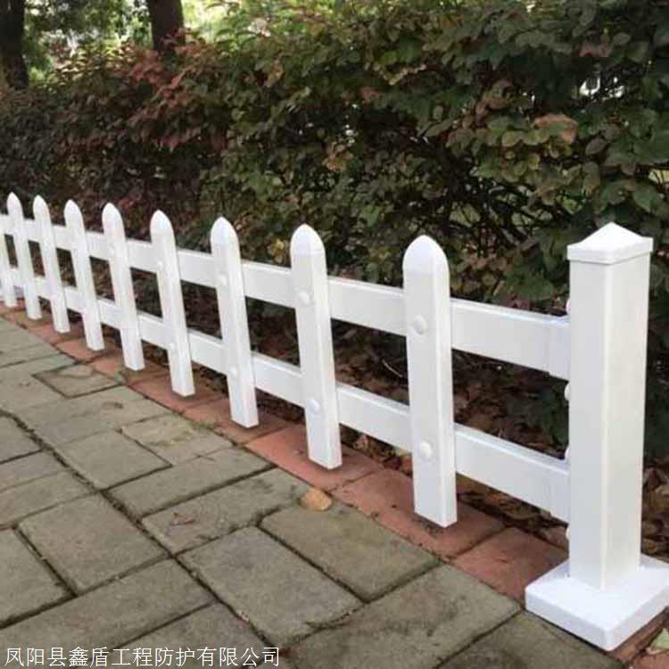 草坪围墙护栏厂家 草坪护栏制造商 重庆塑钢护栏