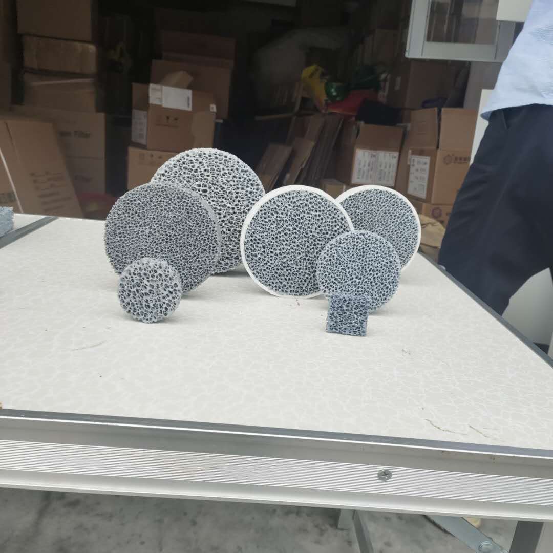山东康雨管业获得一种半自动管道冲压设备专利