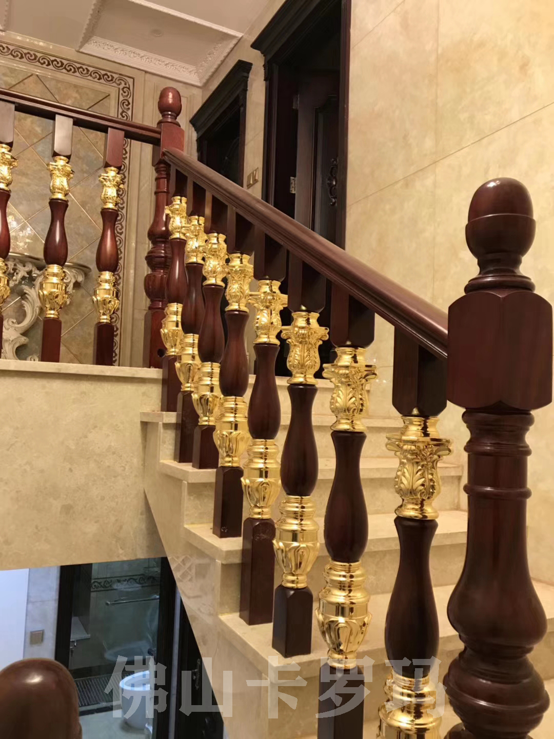 阜阳2020款镀黄金铜楼梯扶手款式多多