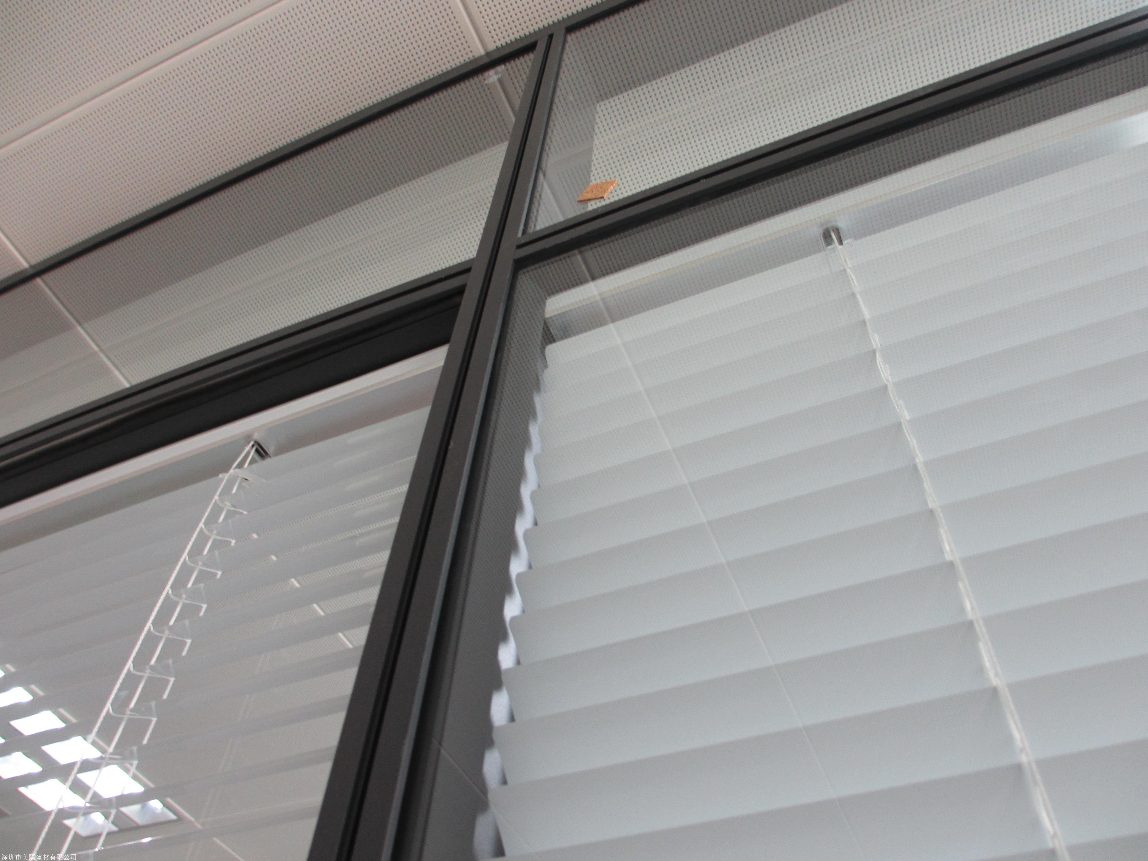 供应深圳市办公室铝合金玻璃隔断