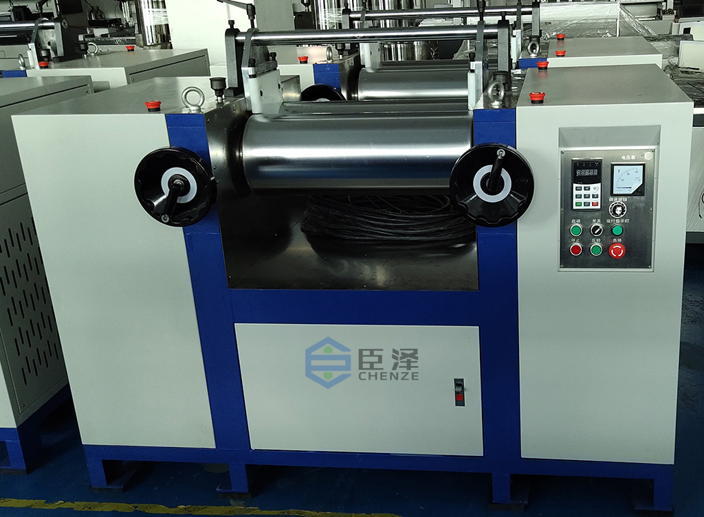 供应东莞臣泽9寸开放式炼胶机 2019新款硅橡胶开炼胶