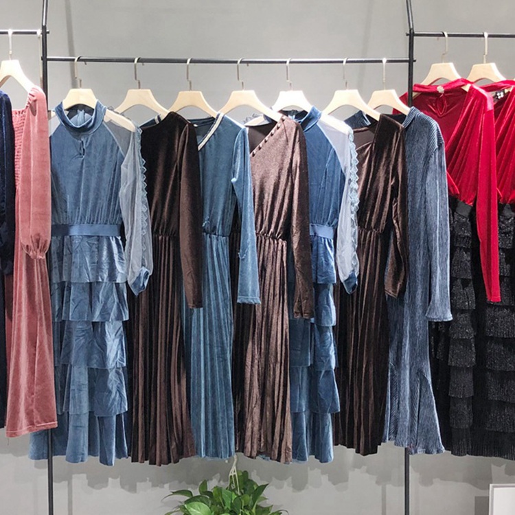 樱子亮金衣服尾货 京友品牌女装批发 sgarly女装货源