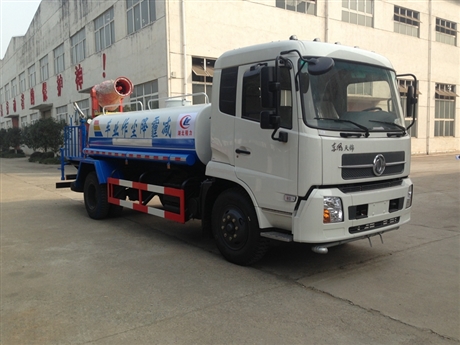 厂家定制洒水车报价 洒水车带雾炮 洒水车厂家打折促销