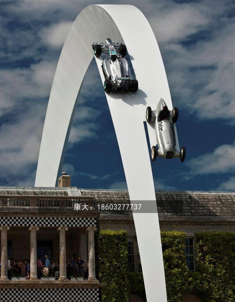 张家口康大雕塑汽车抽象造型摆件户外落地观赏品摆件