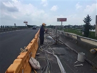 韶关高速防撞墙切割