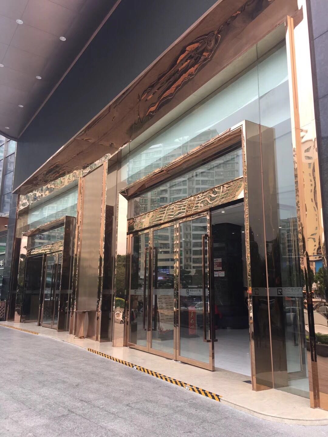 广州k房豪华不锈钢玻璃门安装订做