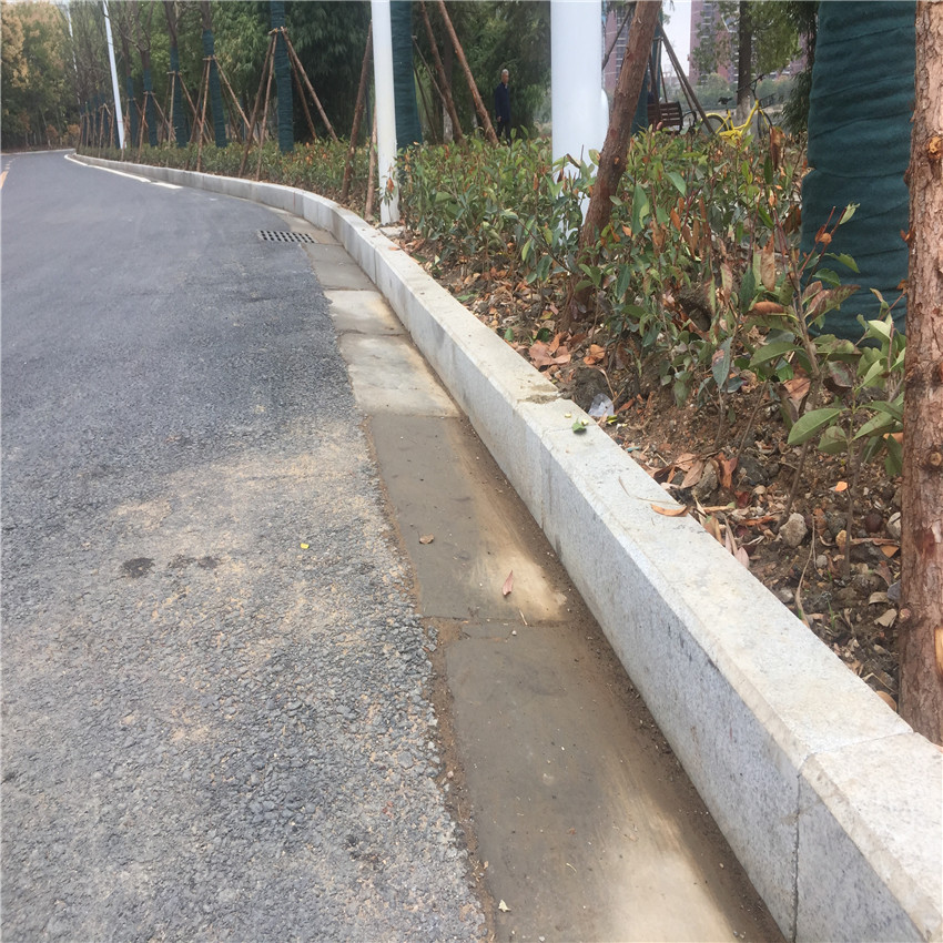 路沿石 麻石花岗岩 芝麻白火烧面