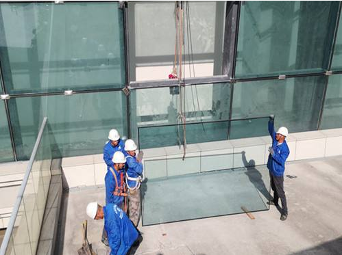 承接玻璃幕墙维修,玻璃维修更换,大玻璃安装,南京云际幕墙维修