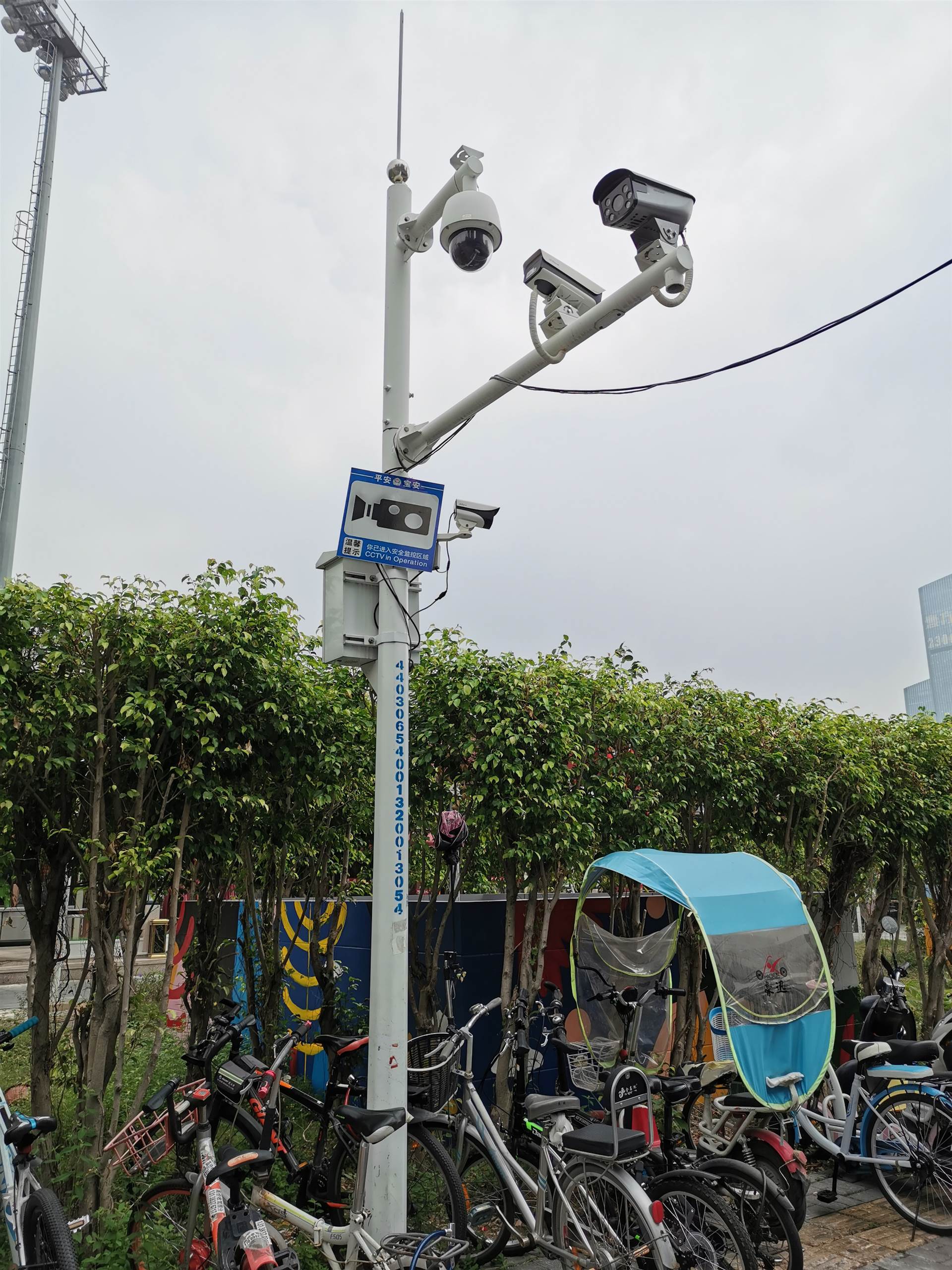 监控杆定制厂家