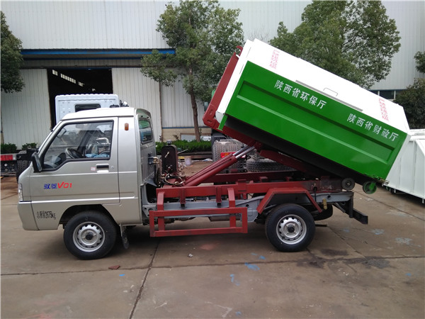 勾臂垃圾车 3立方勾臂垃圾车