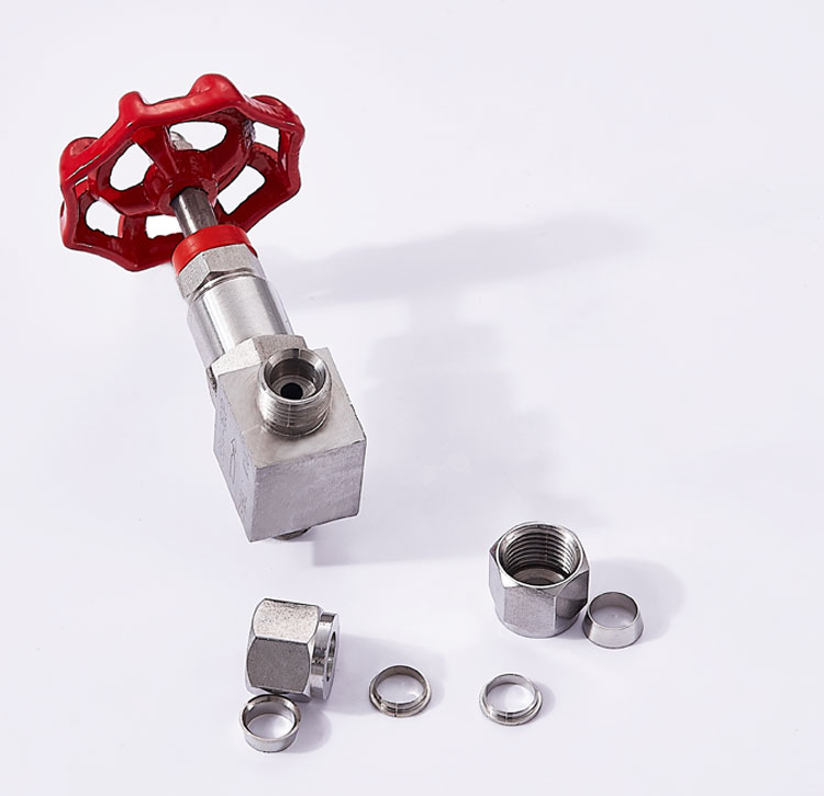 直通式流动方向:双向标准:国标适用介质:水压力环境:常压连接形式