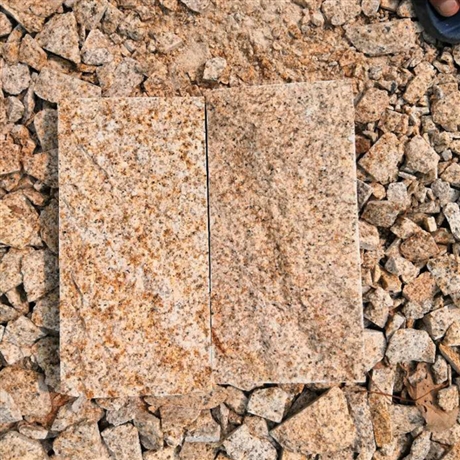 自然面黄锈石干挂蘑菇石山东黄锈石蘑菇石