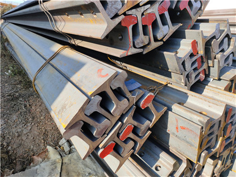 云南凯川钢材公司主营型材:矿工钢, 轨道钢, 扁铁, 角钢, 工字钢h h