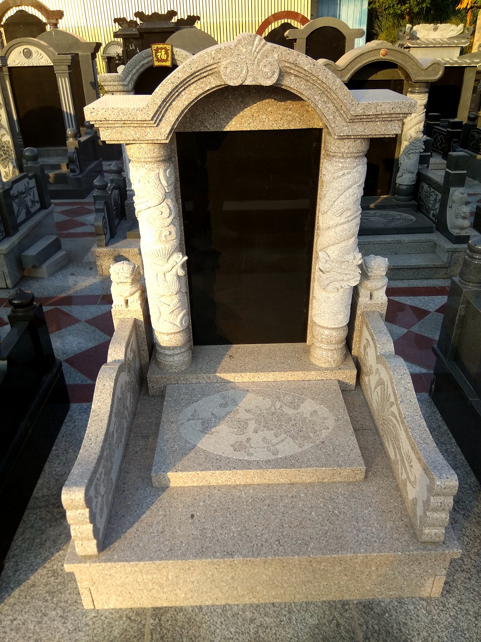 首页 建材 石材石料 墓碑墓石 免费咨询 成都 石碑雕刻价格 熙和石业