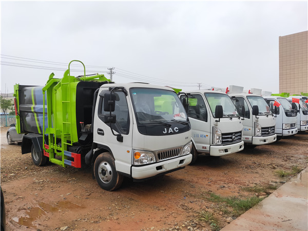 5吨餐厨垃圾车厂家