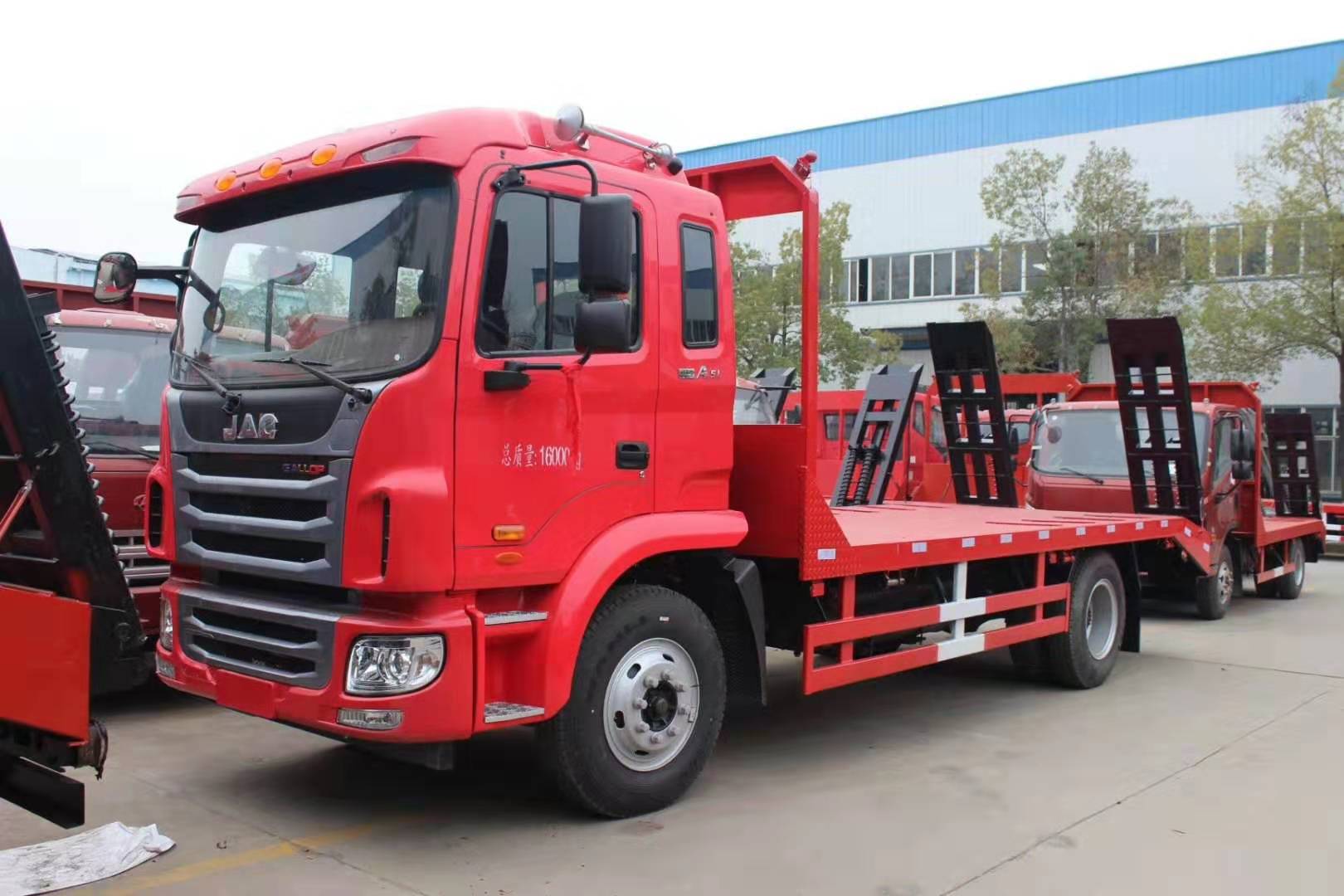 福建小三轴平板运输车