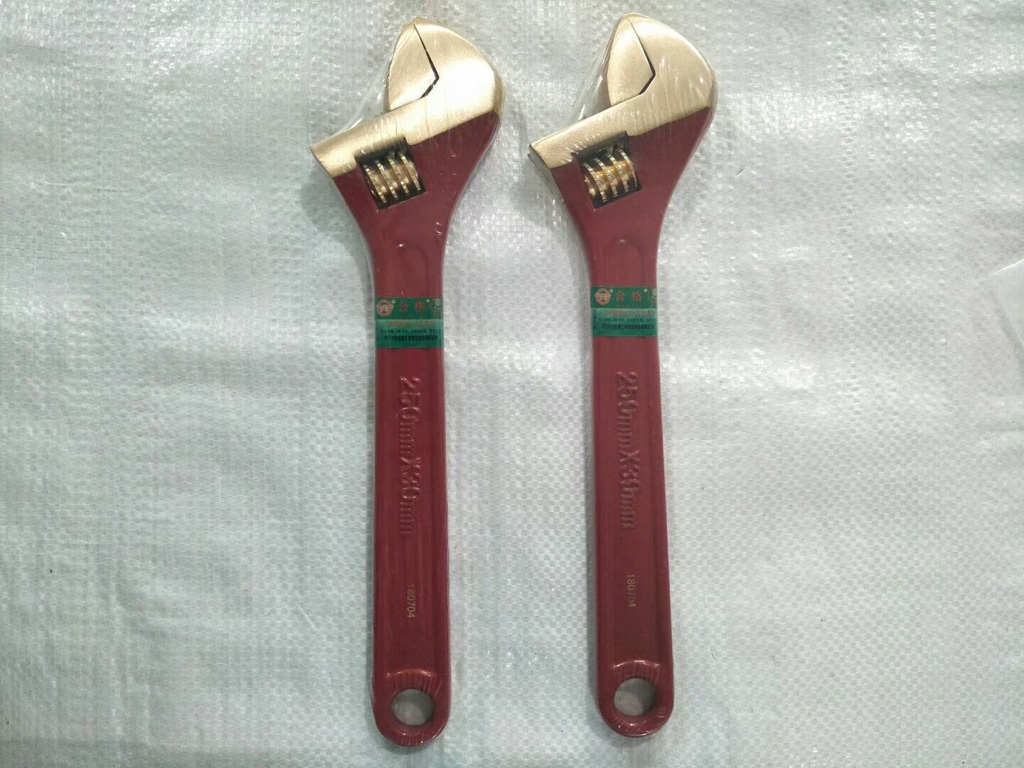 中泊集团厂家直销桥防牌防爆活扳手