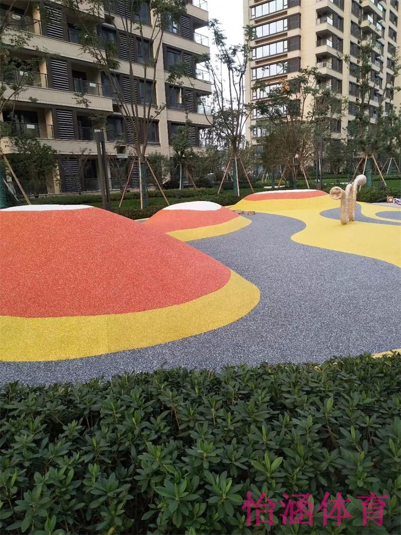 游乐场塑胶地坪材料厂家欢迎咨询