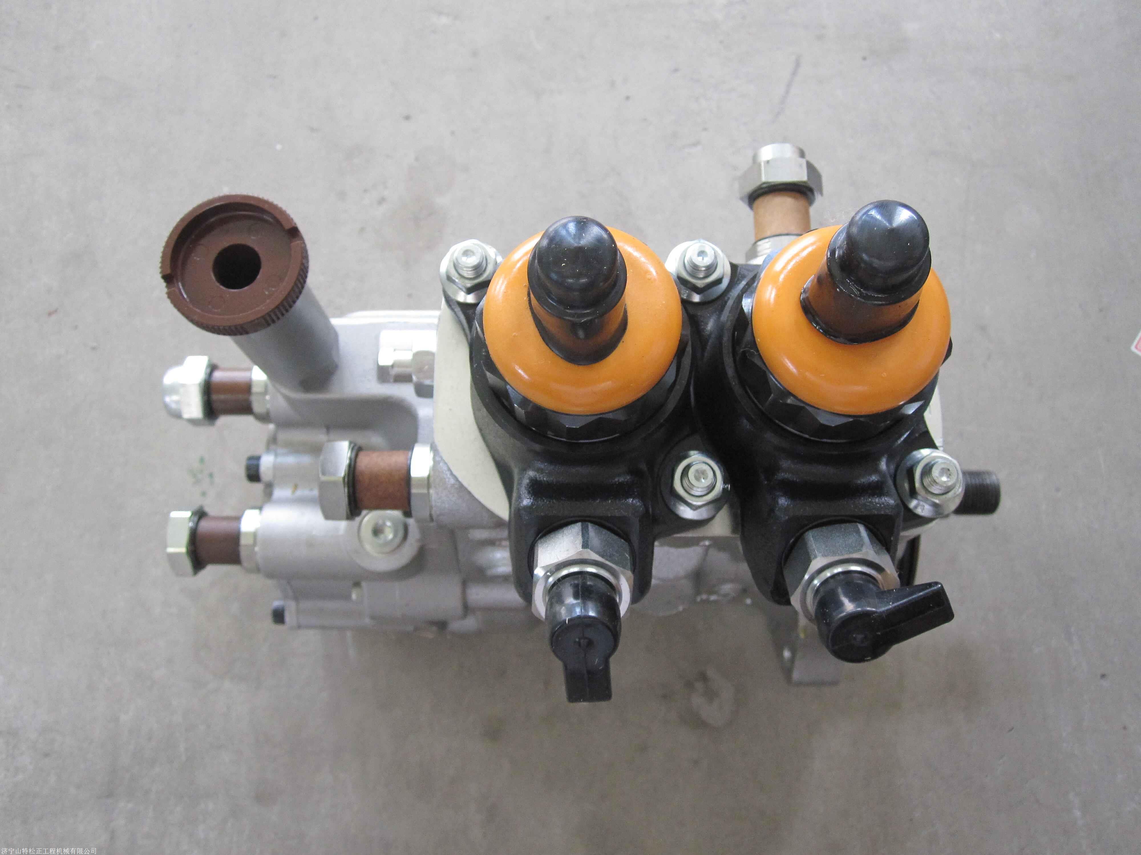 小松平地机配件 小松GD705A柴油泵DK105217-1600厂家批发现货