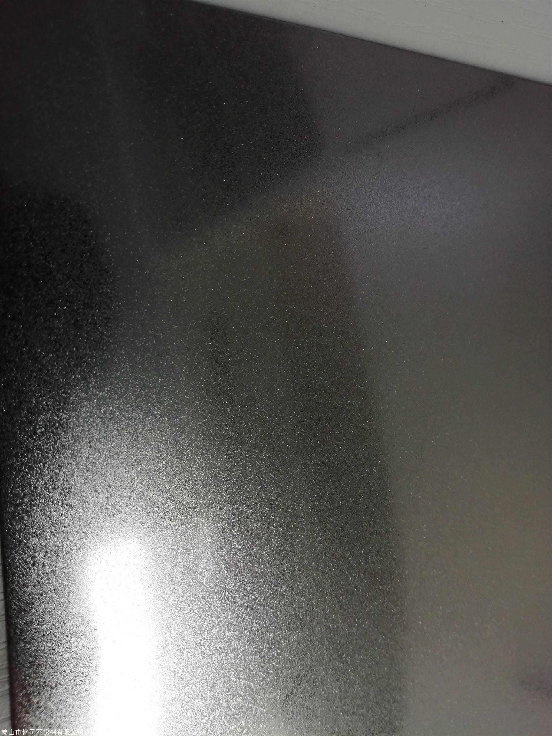 304不锈钢镜面黑钛板厂家 不锈钢镜面喷砂黑钛装饰板