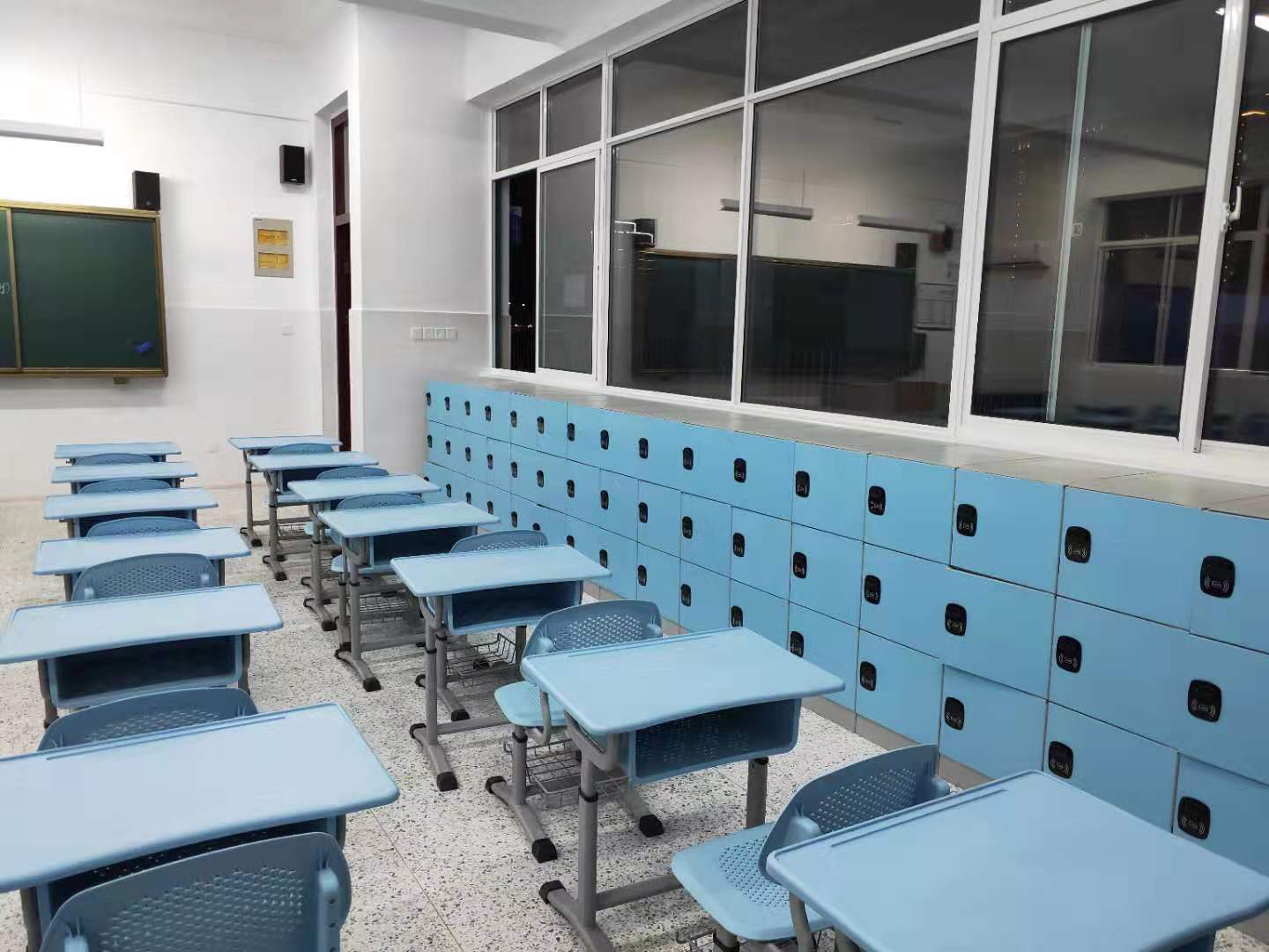 厦门阜汇通书包柜教室储物柜abs书包柜教室书包柜厂家