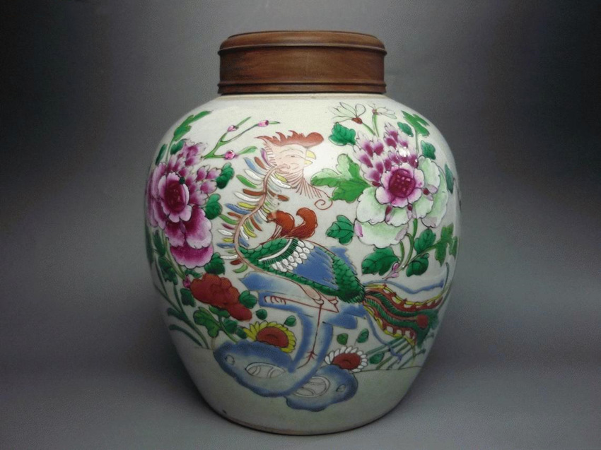 粉彩纹盖罐拍卖成交记录