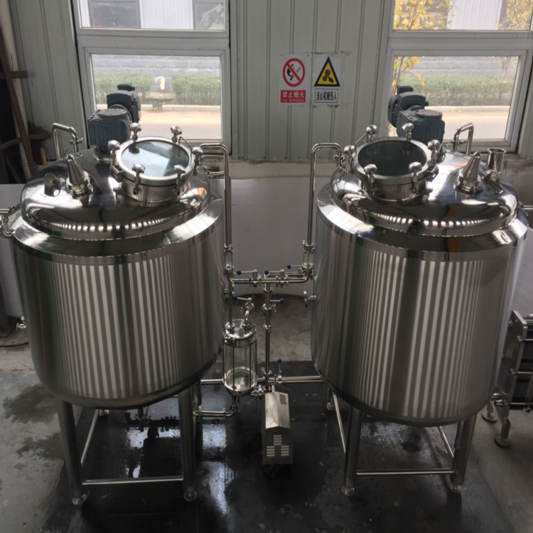 中小型啤酒设备厂,精酿啤酒设备,酒店自酿设备,啤酒实验设备,售酒设备