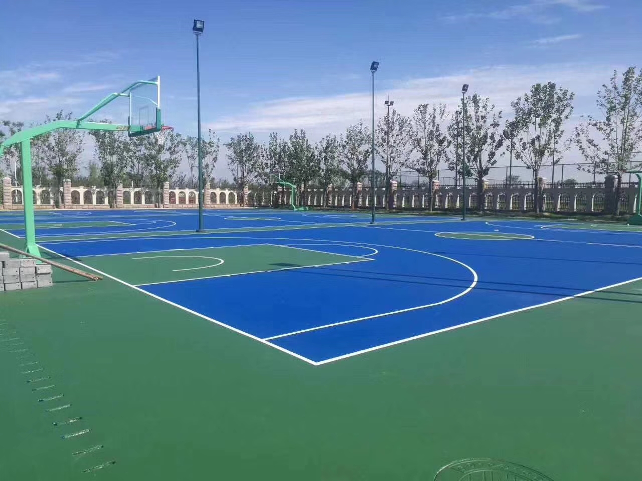 上海epdm塑胶篮球场施工报价怡涵体育校园塑胶跑道