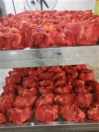 快速腌牛肉的机器 腌牛肉用真空滚揉机好，还是注射机好