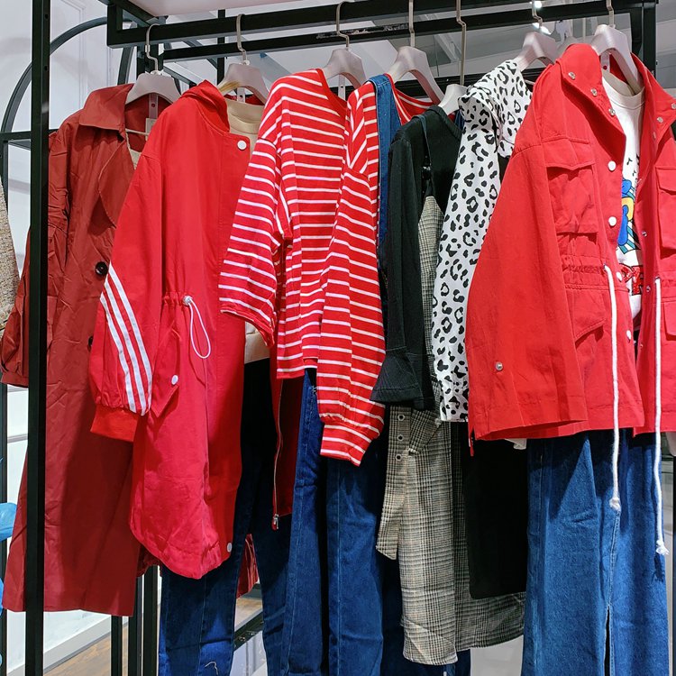 苏州流行时尚女装批发 优质女装货源 千葵服装折扣