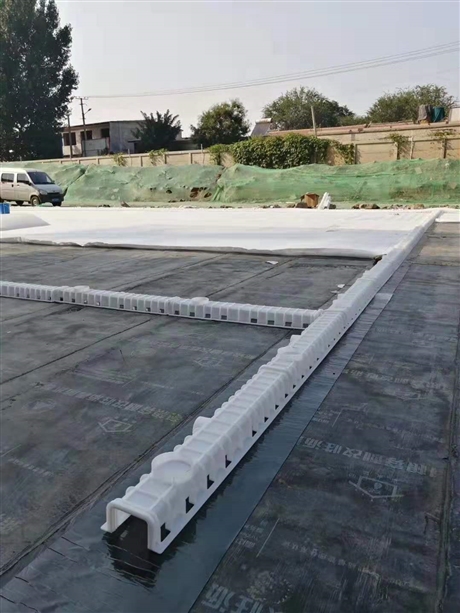 福建粘布排水板价格