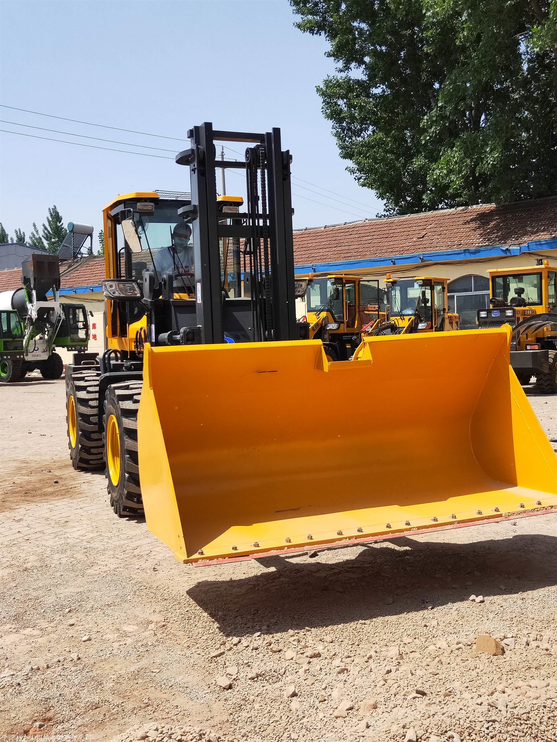 工地工程型叉车高底盘四驱越野叉车厂家发货