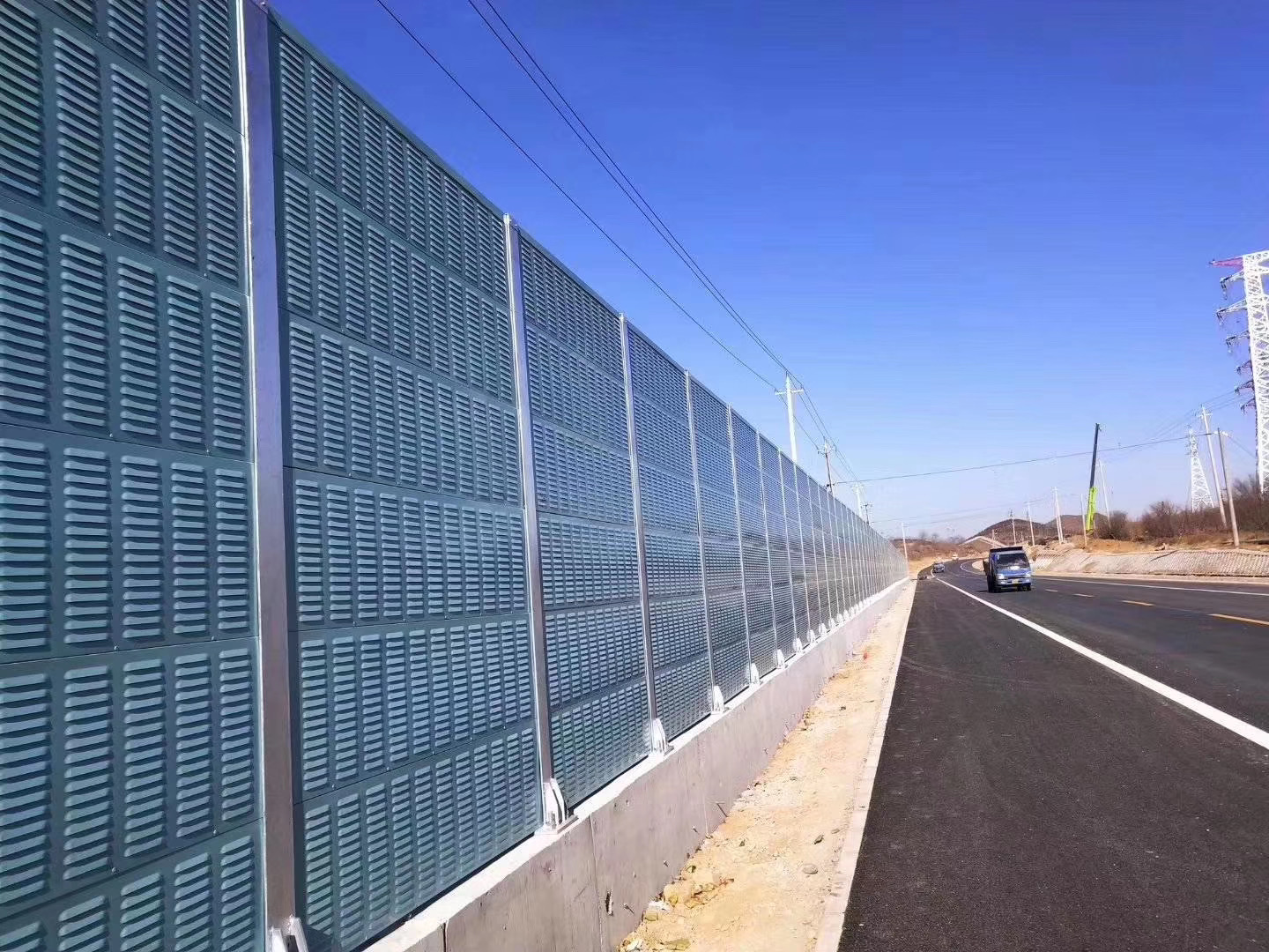 私营企业主营业务:防风抑尘网,声屏障所在地区:河北衡水市手机未认证