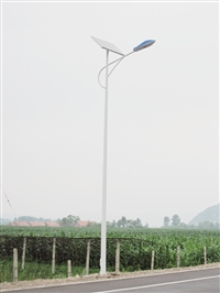 成都太阳能路灯厂家销售6米新农村太阳能路灯