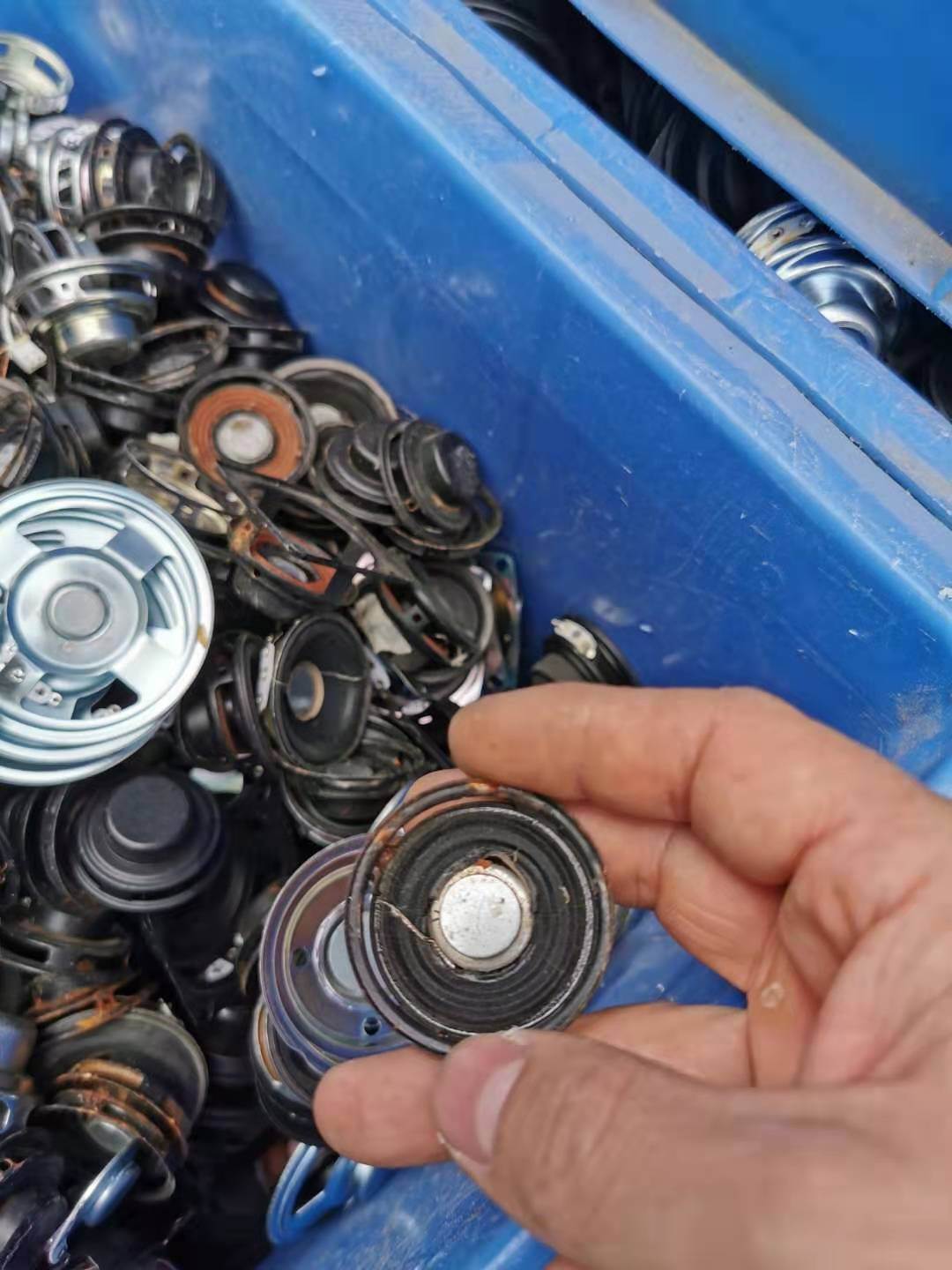 广州回收磁铁回收钕铁硼系列价钱