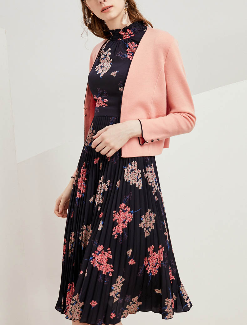 春装新款百褶印花连衣裙 女装清仓处理 歌莉娅女装 广州服装批发