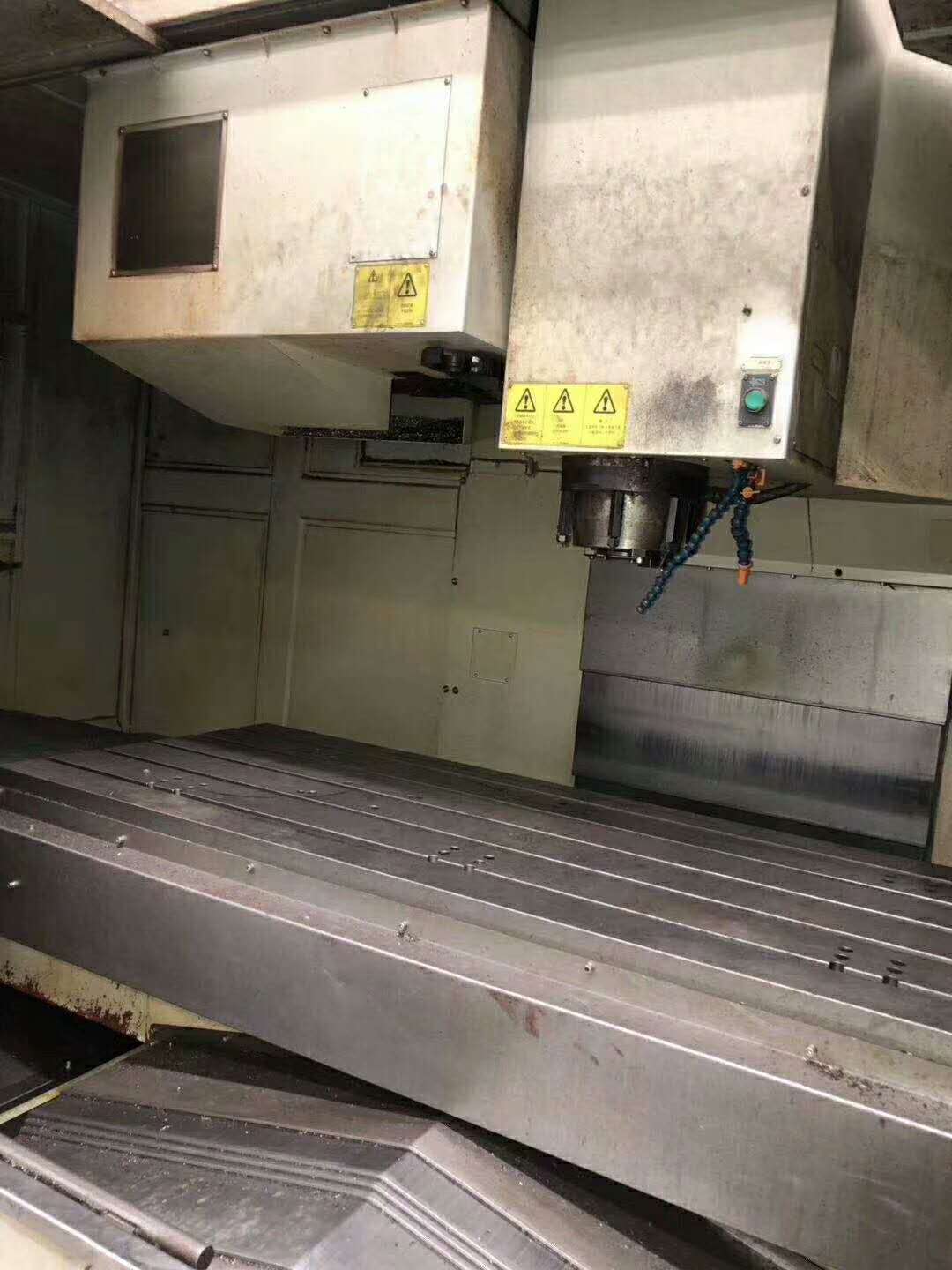 厂家处理二手哈挺1600立式加工中心二手加工中