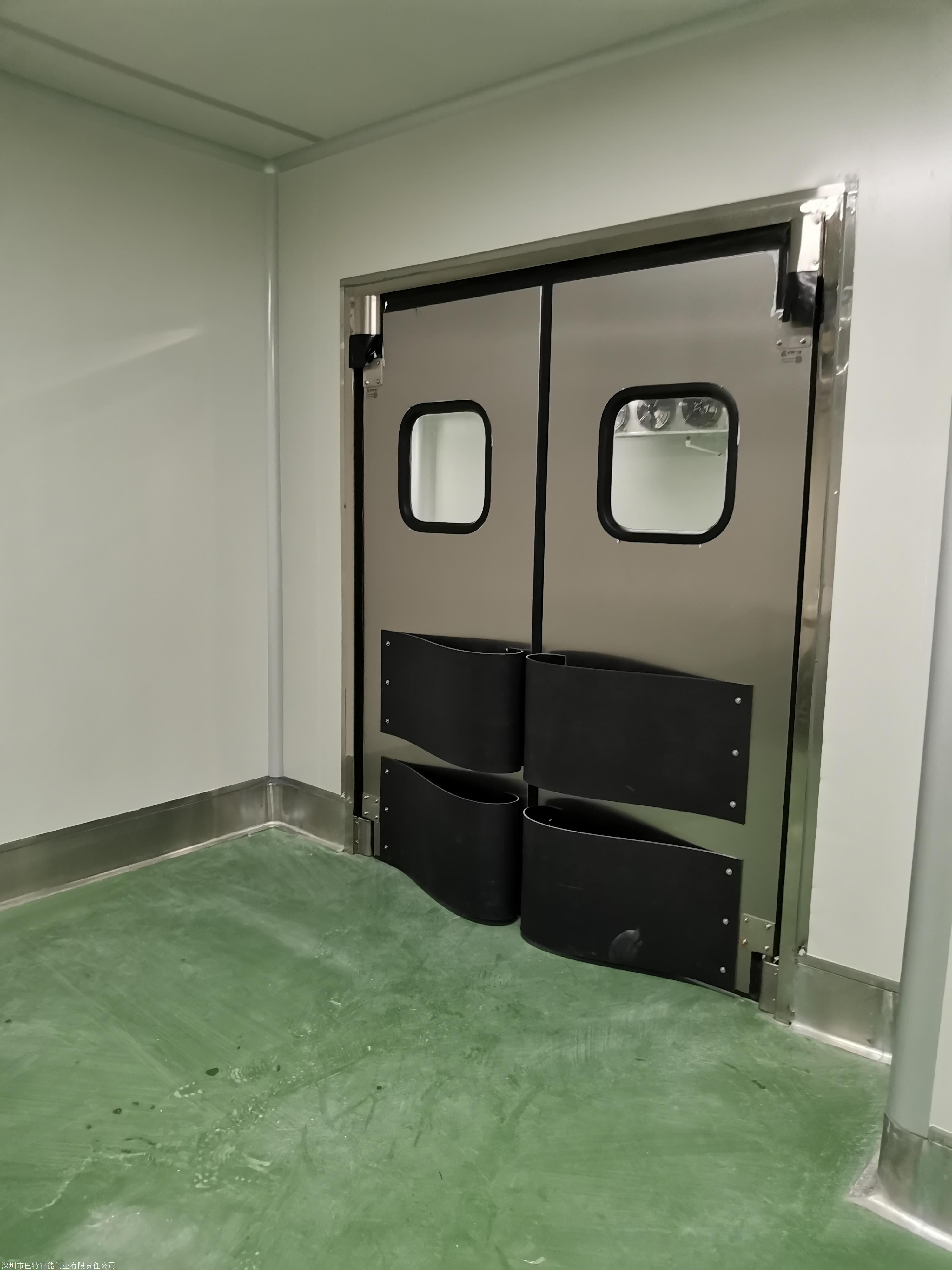 广东防撞门巴特批发中央厨房防撞自由门