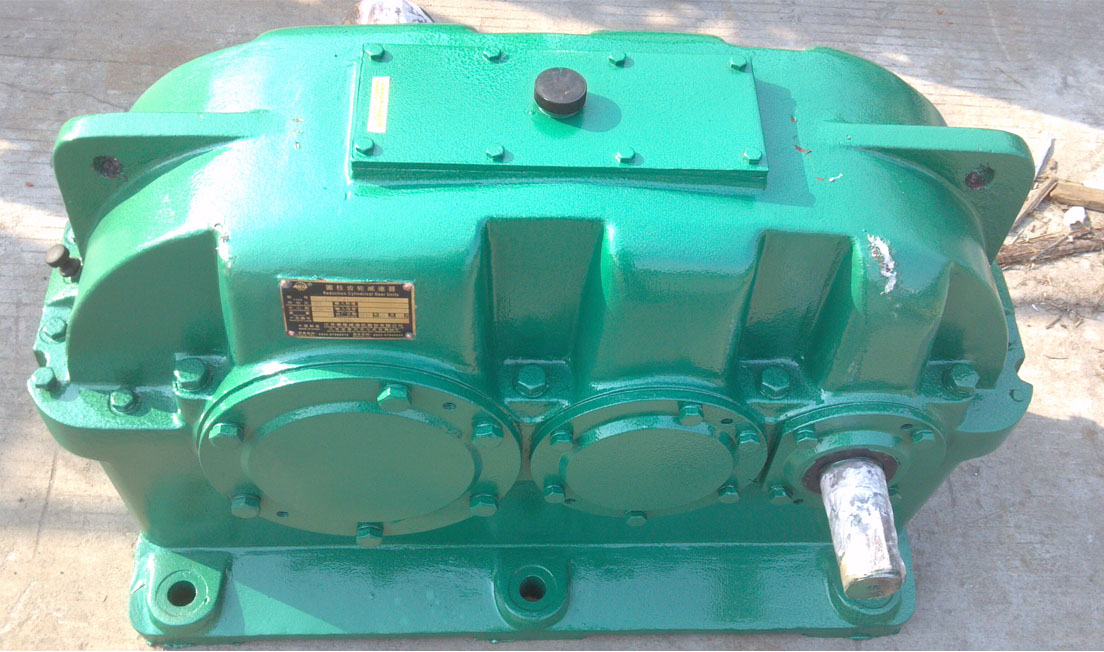 供应造纸设备用泰兴zly250硬齿面减速机