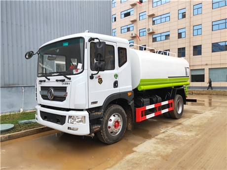 10吨温泉水保温运输车