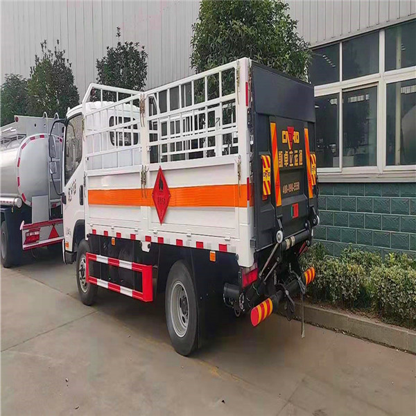 蓝牌专用氧气乙炔瓶运输车,危险品2类运输车