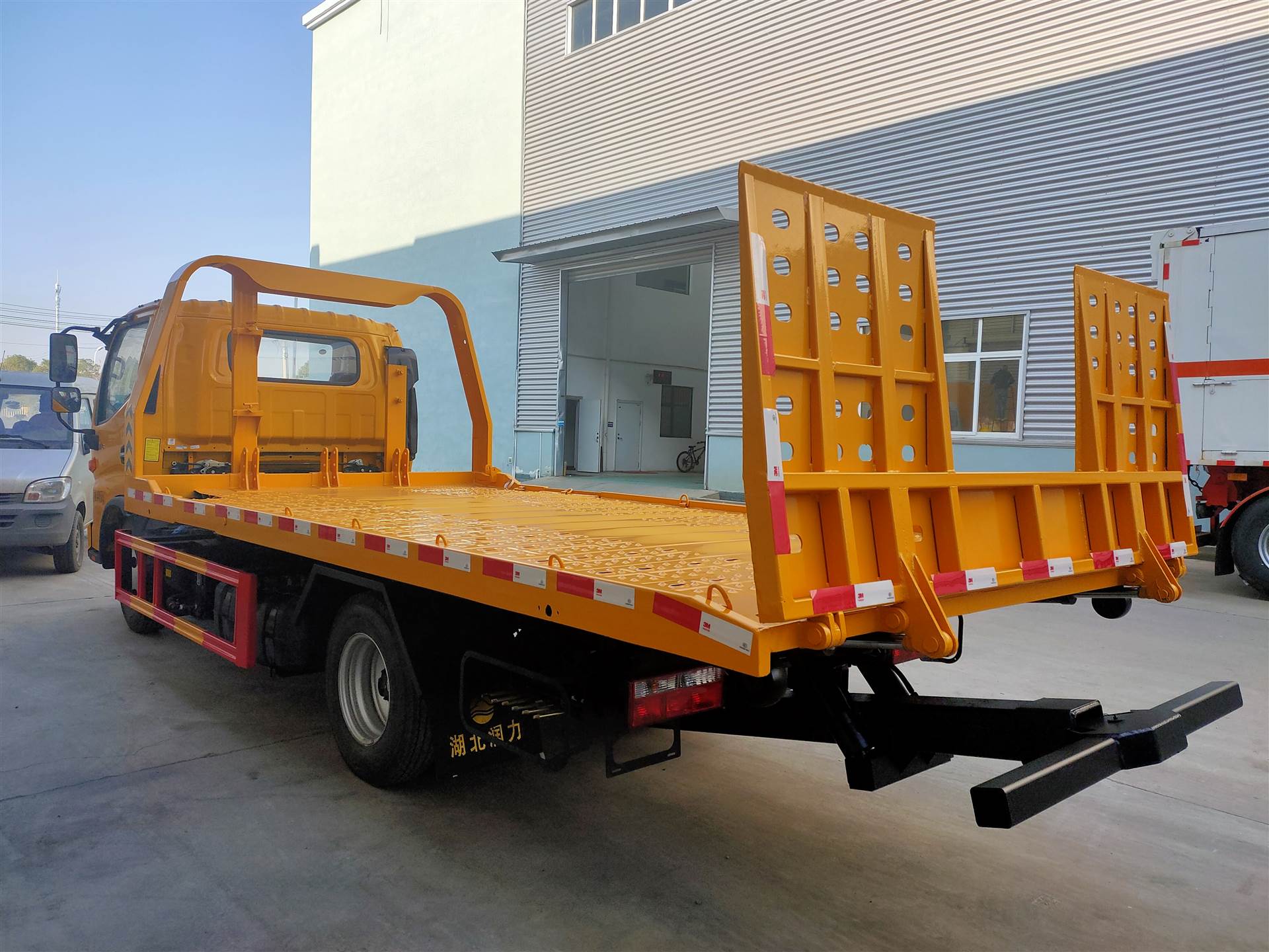 小型蓝牌清障车 江淮事故清障车 高速救援拖车分期