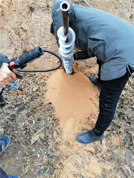 种树苗使用植树钻坑机设备