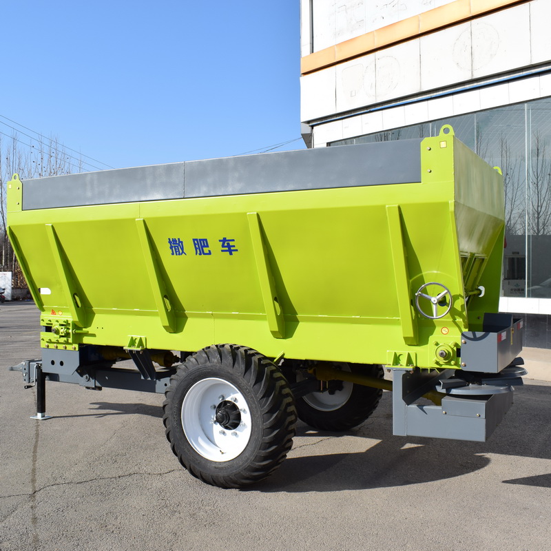 厂家批发拖拉机撒粪机鸡粪撒肥车牛粪扬粪机